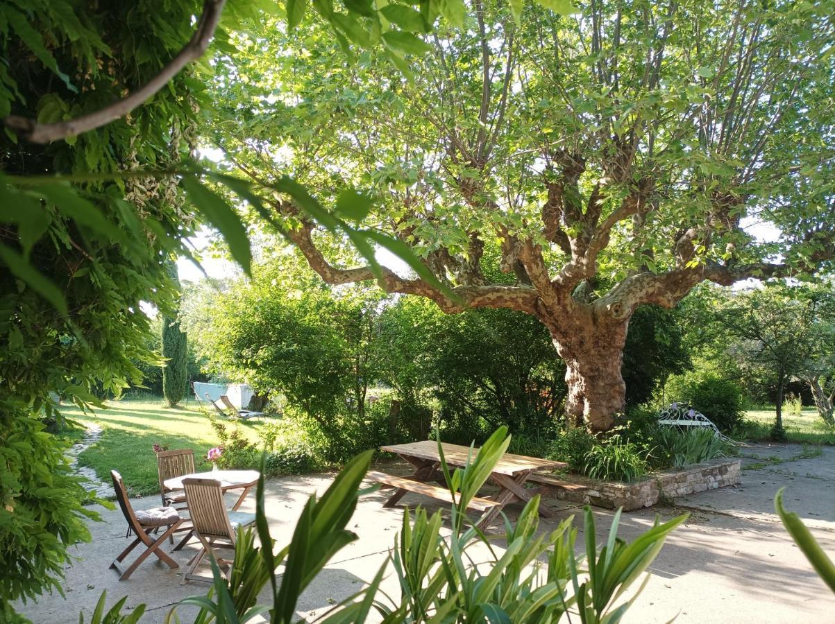 Campagne De Pre Grand Bed & Breakfast Saint-Étienne-les-Orgues Eksteriør bilde