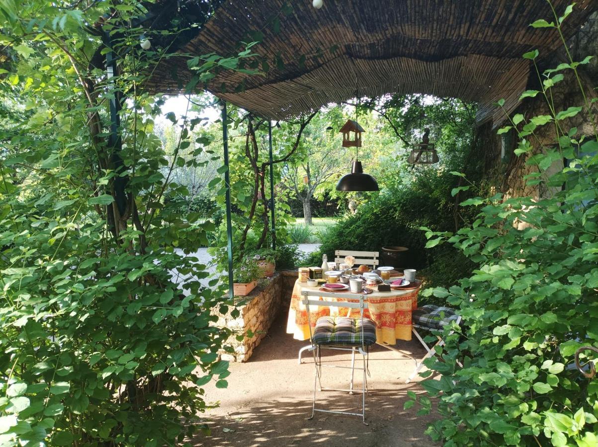 Campagne De Pre Grand Bed & Breakfast Saint-Étienne-les-Orgues Eksteriør bilde